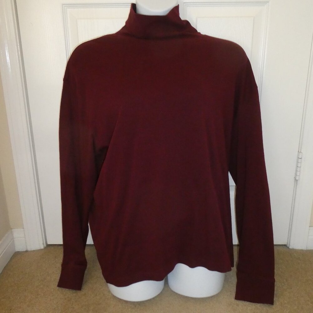 ST. John’s Bay Men’s Long Sleeve Turtleneck Size XL
